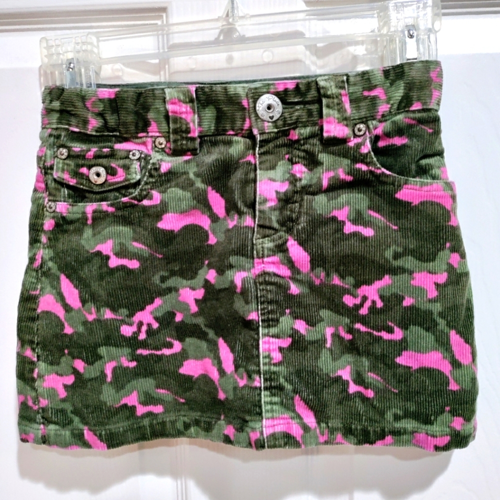 Children's Place girl's camo corduroy skirt with built in shorts size 6x…